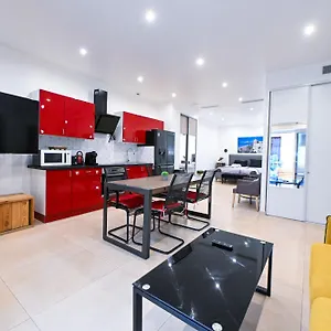 Grand Loft A Deux Pas De La N1 Apartment